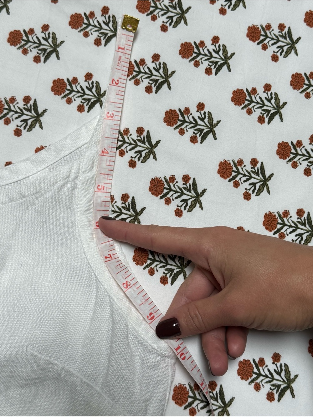 NotPerfectLinen Hand-Embroidered Sorrento | M - Picture 6 of 6